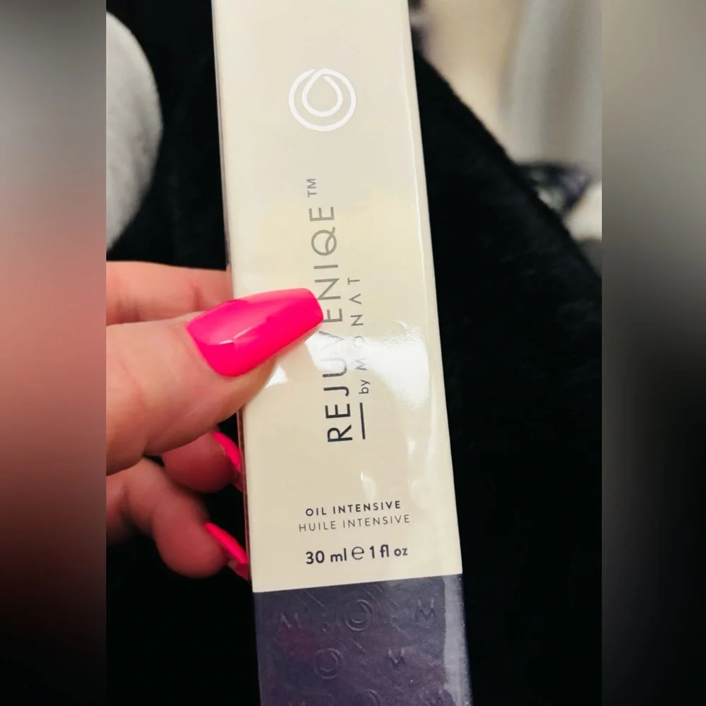 Monat Rejuveniqe Oil Intensive for Hair & Skin